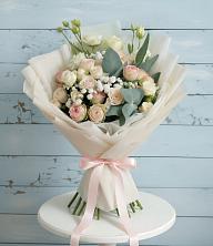 Букет цветов из:  Розы и Лизиантусы в Новинки Нижний Новгород