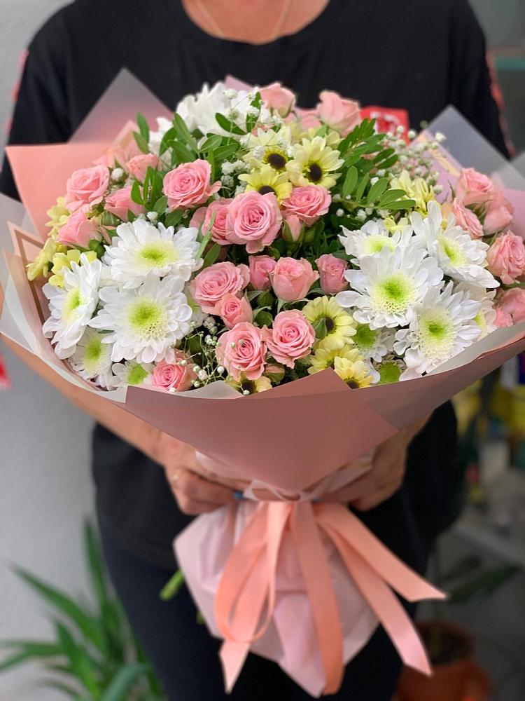 Букет цветов из: Розы и Хризантемы в Новинки Нижний Новгород