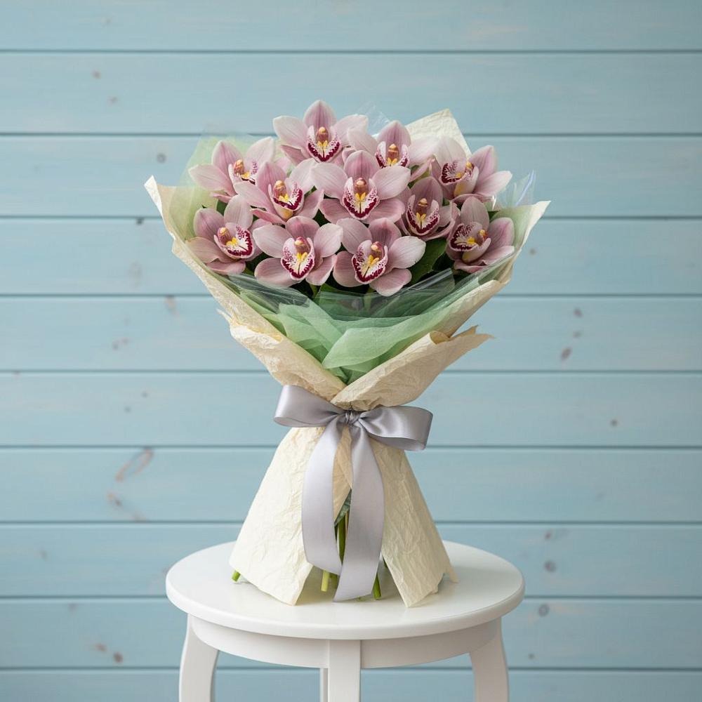 Букет цветов из: Орхидеи и Розы в Новинки Нижний Новгород