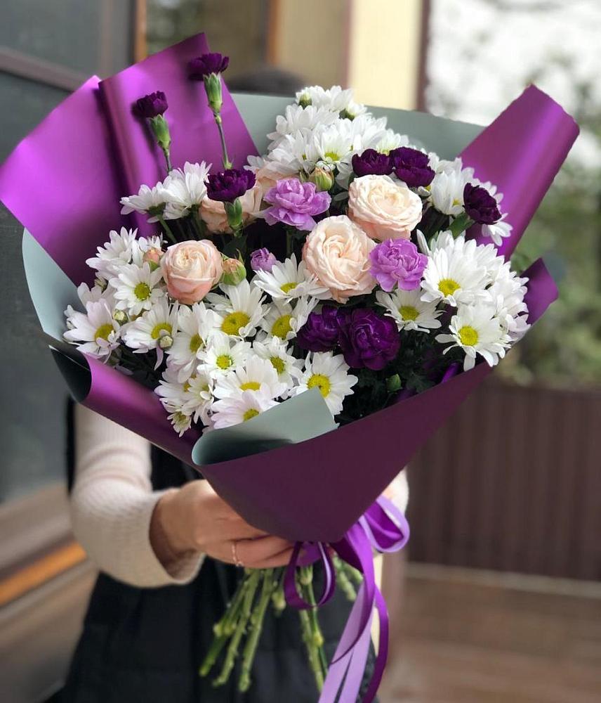 Букет цветов из: Хризантемы, Гвоздики и Розы в Новинки Нижний Новгород