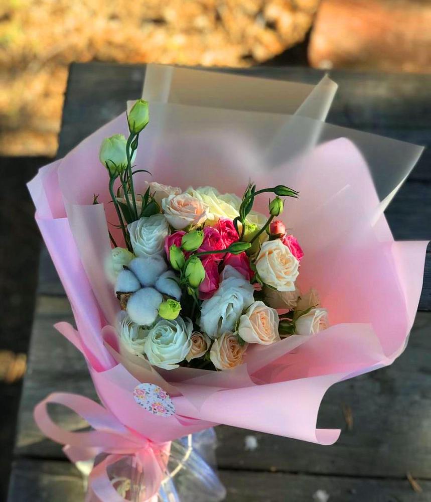 Букет цветов из: Розы и Лизиантусы в Новинки Нижний Новгород