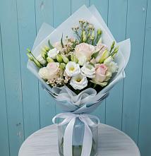 Букет цветов из:  Розы и Лизиантусы в Новинки Нижний Новгород