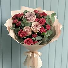 Букет цветов из:  Гвоздики и Розы в Новинки Нижний Новгород