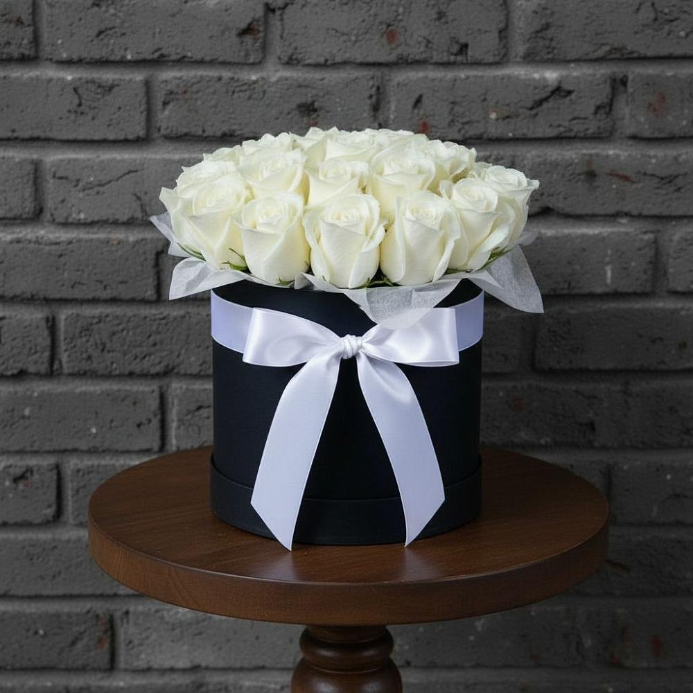 Цветочная композиция из Розы в шляпной коробке в Новинки Нижний Новгород