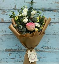 Букет цветов из:  Розы и Лизиантусы в Новинки Нижний Новгород